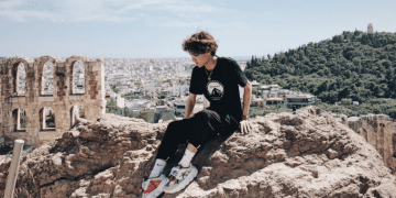 Khách Việt kể chuyện bị trộm cướp tại châu Âu