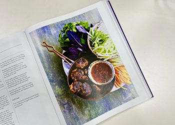 Bún chả vào sách nấu ăn nhân 70 năm trị vì của Nữ hoàng