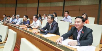 Phim nước ngoài quay ở Việt Nam phải cung cấp kịch bản