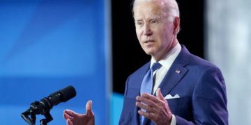 Thế khó của ông Biden trong cuộc chiến chống lạm phát
