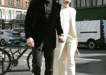 Hồ Ngọc Hà, Kim Lý dự đêm nhạc ‘Drip Hydration Summer Party’