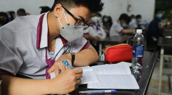 Ôn thi Sử tốt nghiệp THPT qua đề tham khảo