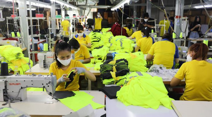 Phương án tăng lương của nhà máy từ ngày 1/7