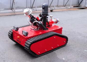 Startup Việt chế tạo robot chữa cháy