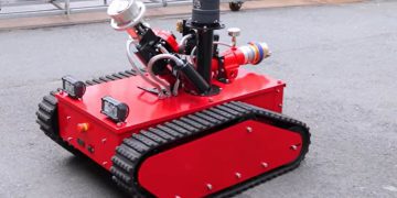 Startup Việt chế tạo robot chữa cháy