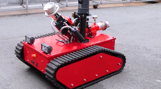 Startup Việt chế tạo robot chữa cháy