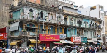 Di dời khẩn các hộ dân ở chung cư nguy cơ sập