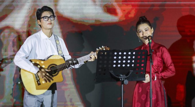 Phim ‘Trịnh Công Sơn’ ngừng chiếu