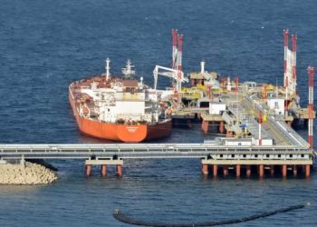 Mỹ – EU thảo luận ngoại lệ cho lệnh cấm dầu Nga