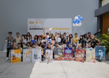 Arena Multimedia tổ chức triển lãm kết hợp bảo vệ đồ án