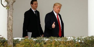 Cách con rể Trump thoát bóng bố vợ trước bạo loạn Đồi Capitol