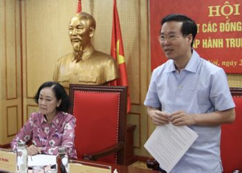 Thường trực Ban Bí thư: Cán bộ phải tránh xa cám dỗ