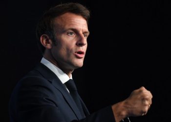 Tổng thống Pháp Emmanuel Macron phát biểu tại hội nghị thượng đỉnh NATO ở Madrid ngày 30/6. Ảnh: AFP.