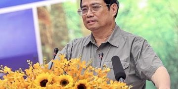 Thủ tướng Phạm Minh Chính phát biểu chỉ đạo tại hội nghị sáng 9/7. Ảnh: Nhật Bắc.