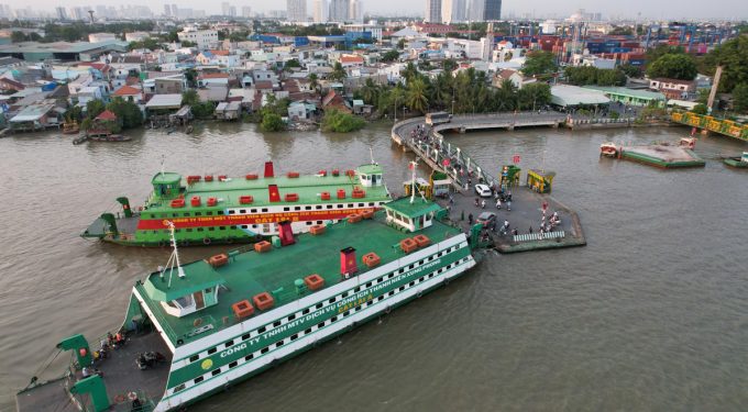 Phà Cát Lái hiện là một trong tuyến giao thông kết nối TP HCM qua Nhơn Trạch, Đồng Nai. Ảnh: Gia Minh