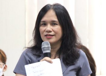 TS Thái Thị Tuyết Dung, giảng viên Đại học Kinh tế - Luật, phát biểu tại hội nghị chiều 13/7. Ảnh: Thu Hằng